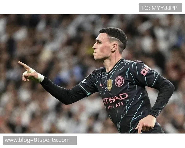 福登在足球场上的崛起与成长之路解析